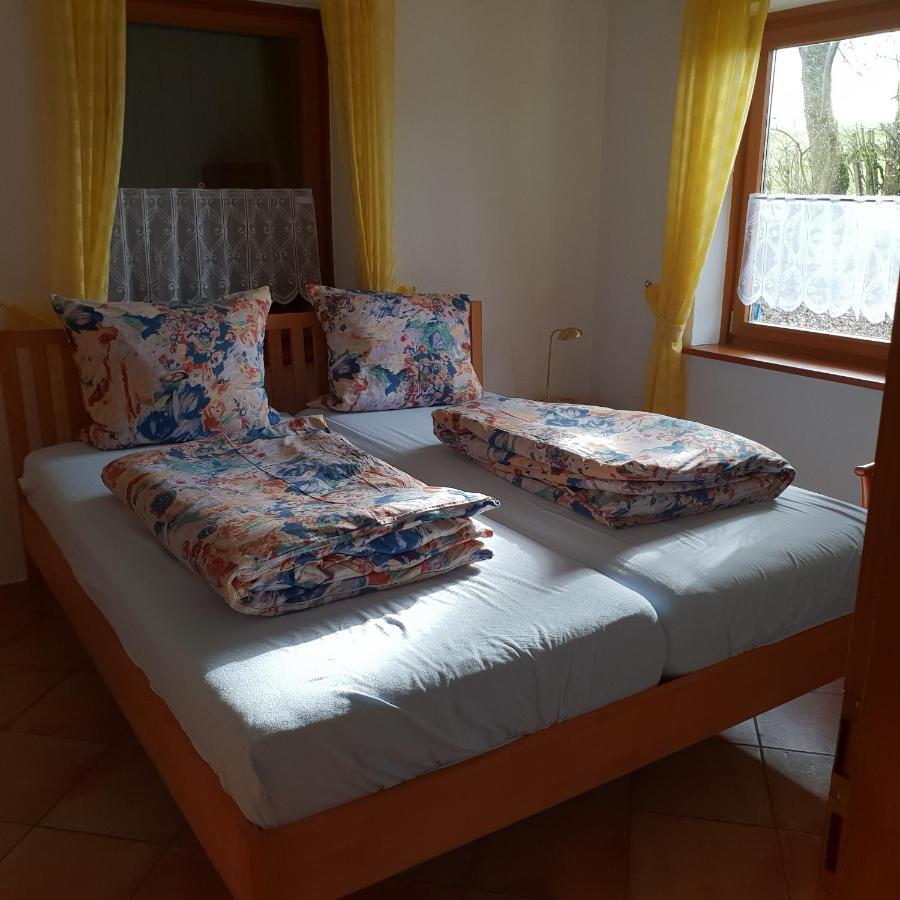 Ferienhaus Rhoenspass Mosbach  Extérieur photo